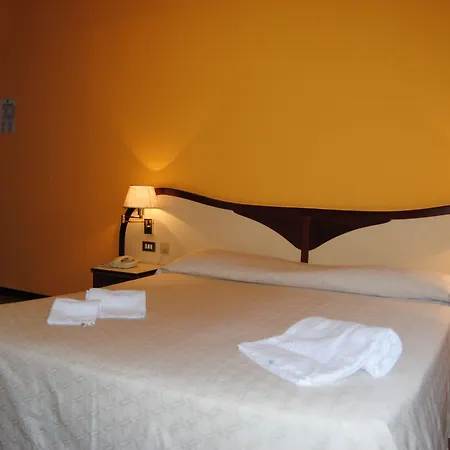 La Fenice ホテル 3*