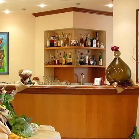 La Fenice ホテル フォルミージネ