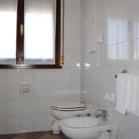 La Fenice ホテル フォルミージネ